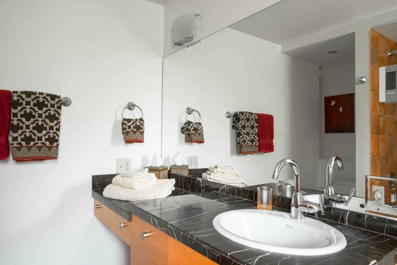 Apartment In The Woods, Pets Allowed Mercer Island